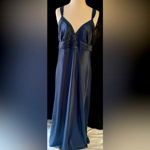 Cabernet Navy w/ Iridescent Beading Silky Sexy Nighty Gown  Size Large